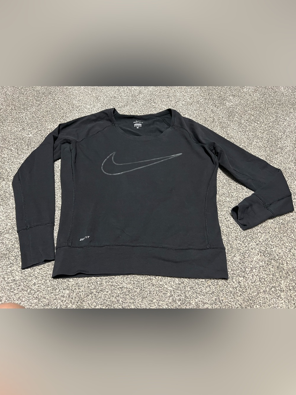 Woman’s Nike Dri-FIT Long Sleeve Shirt Size XS